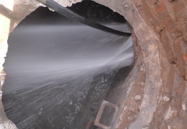 保定竞秀区抽化粪池公司为您专业解答下管道清淤的知识